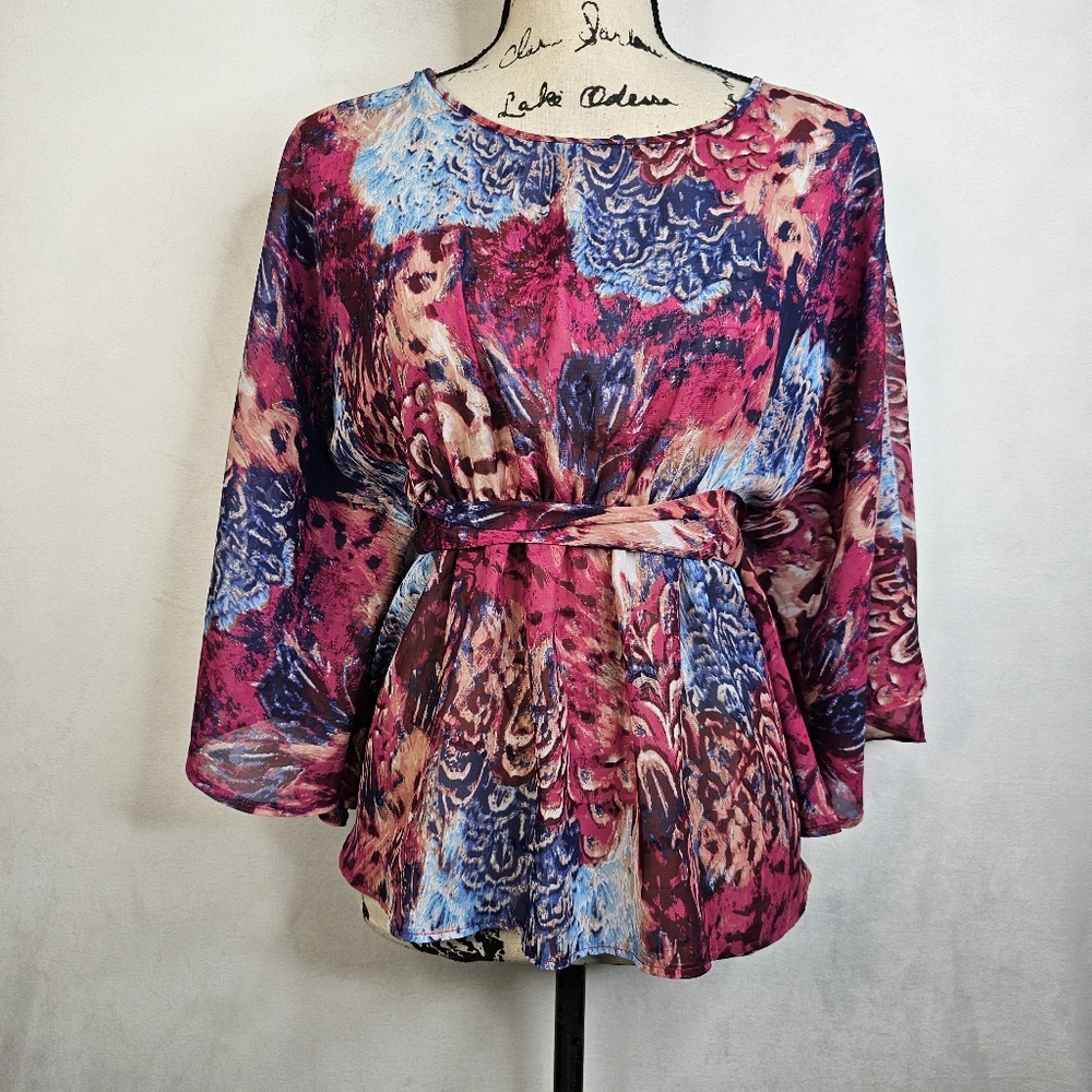 Daytrip buckle floral top sz S NWT